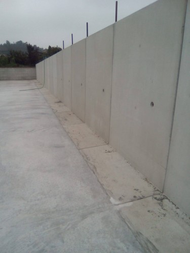 AGRI T-shaped retaining walls