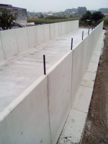 AGRI T-shaped retaining walls